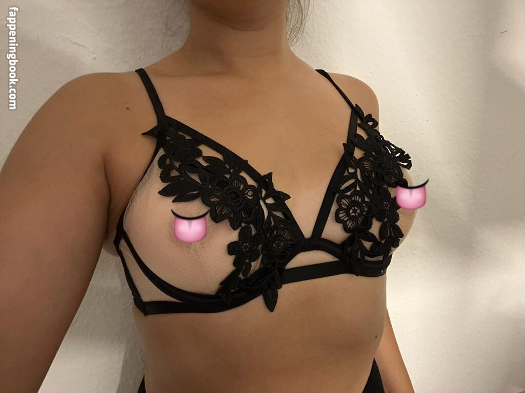 kleine_nymphe Nude OnlyFans Leaks