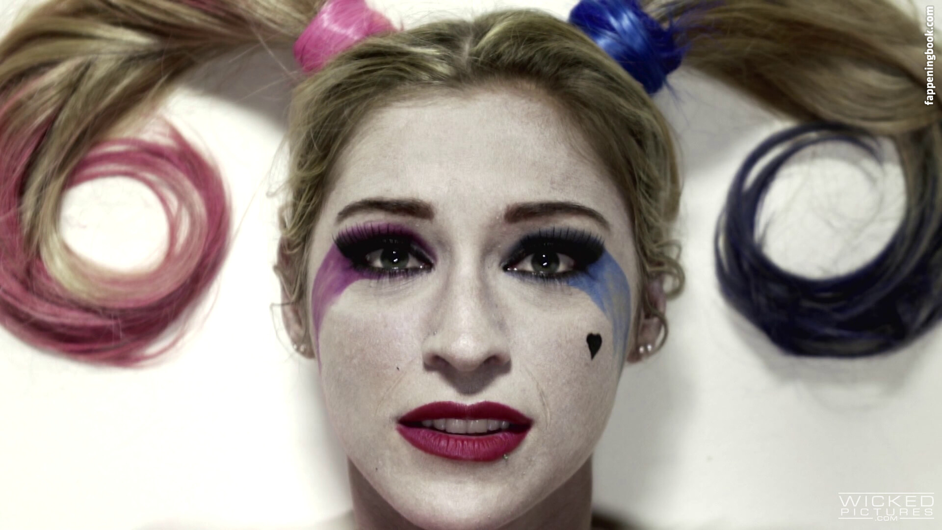 Kleio Valentien / kleioxxx / kleiovalentien Nude, OnlyFans Leaks, Fappening - FappeningBook