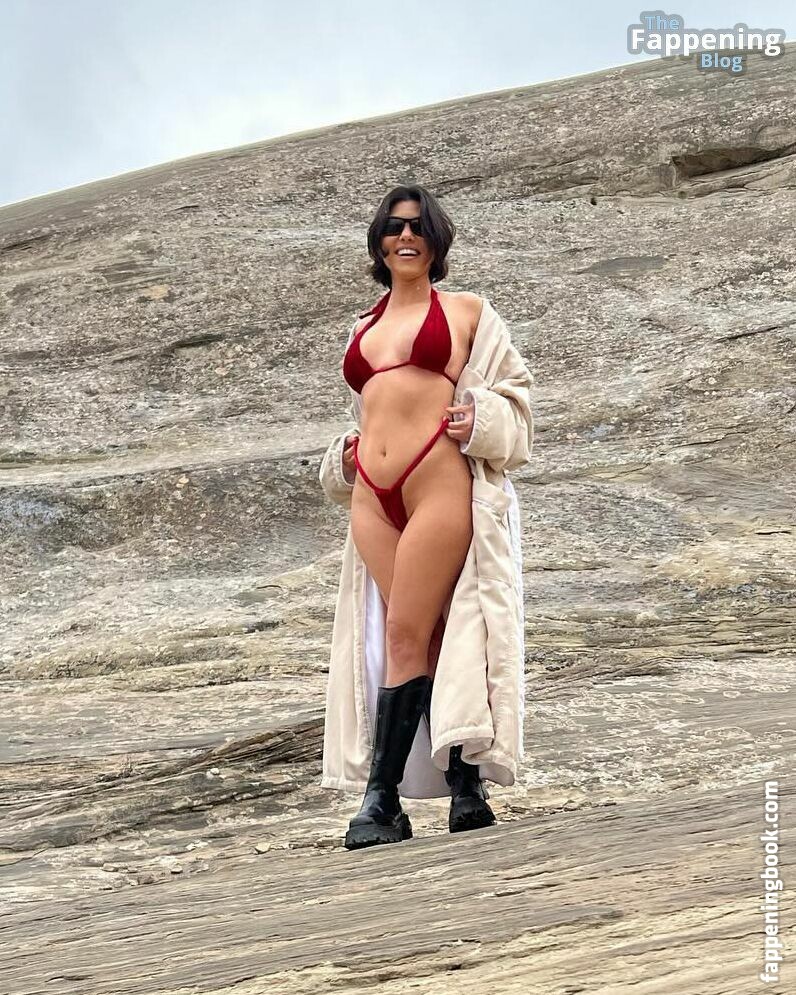 Kourtney Kardashian Nude leaks Onlyfans