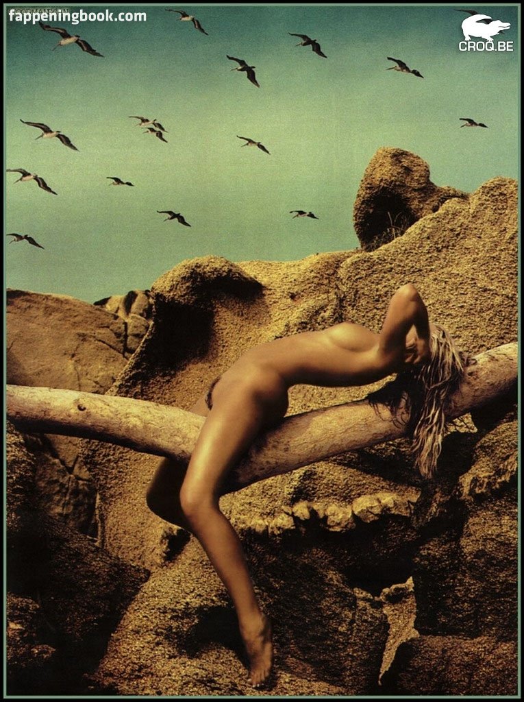 Kristy Swanson Nude