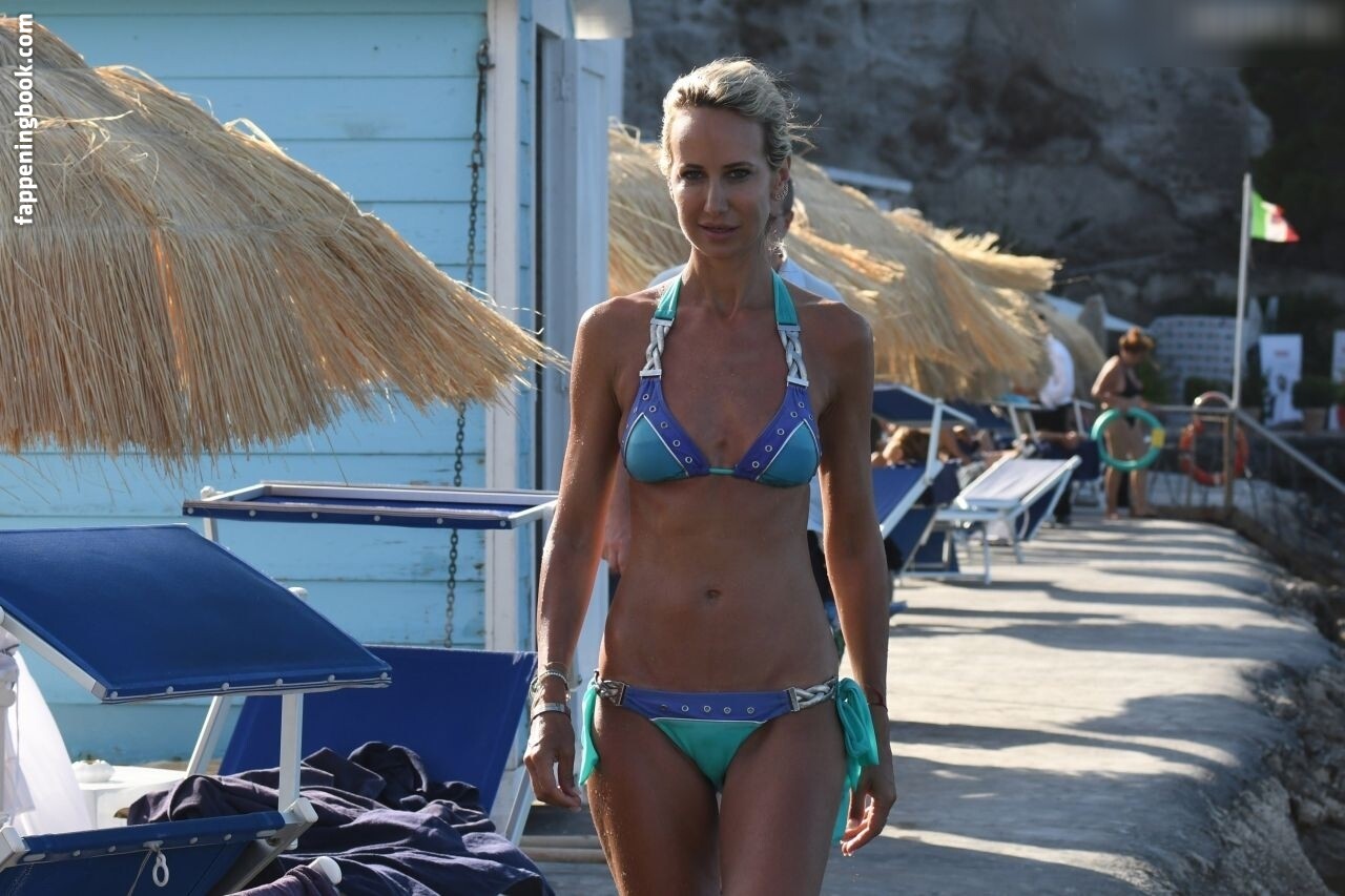 Lady Victoria Hervey Fapello Latest Exclusive Leaked Photos