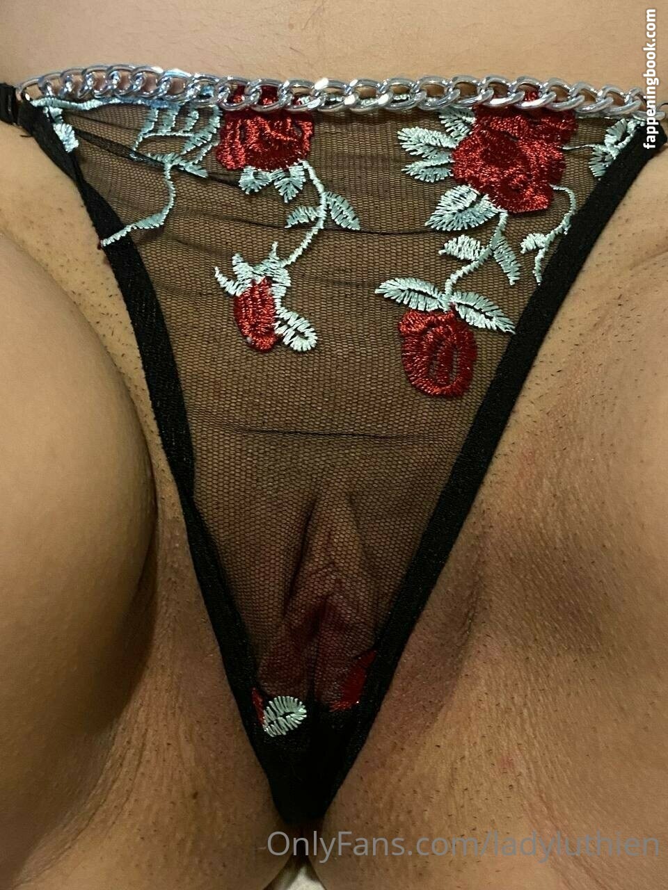ladyluthien Nude OnlyFans Leaks