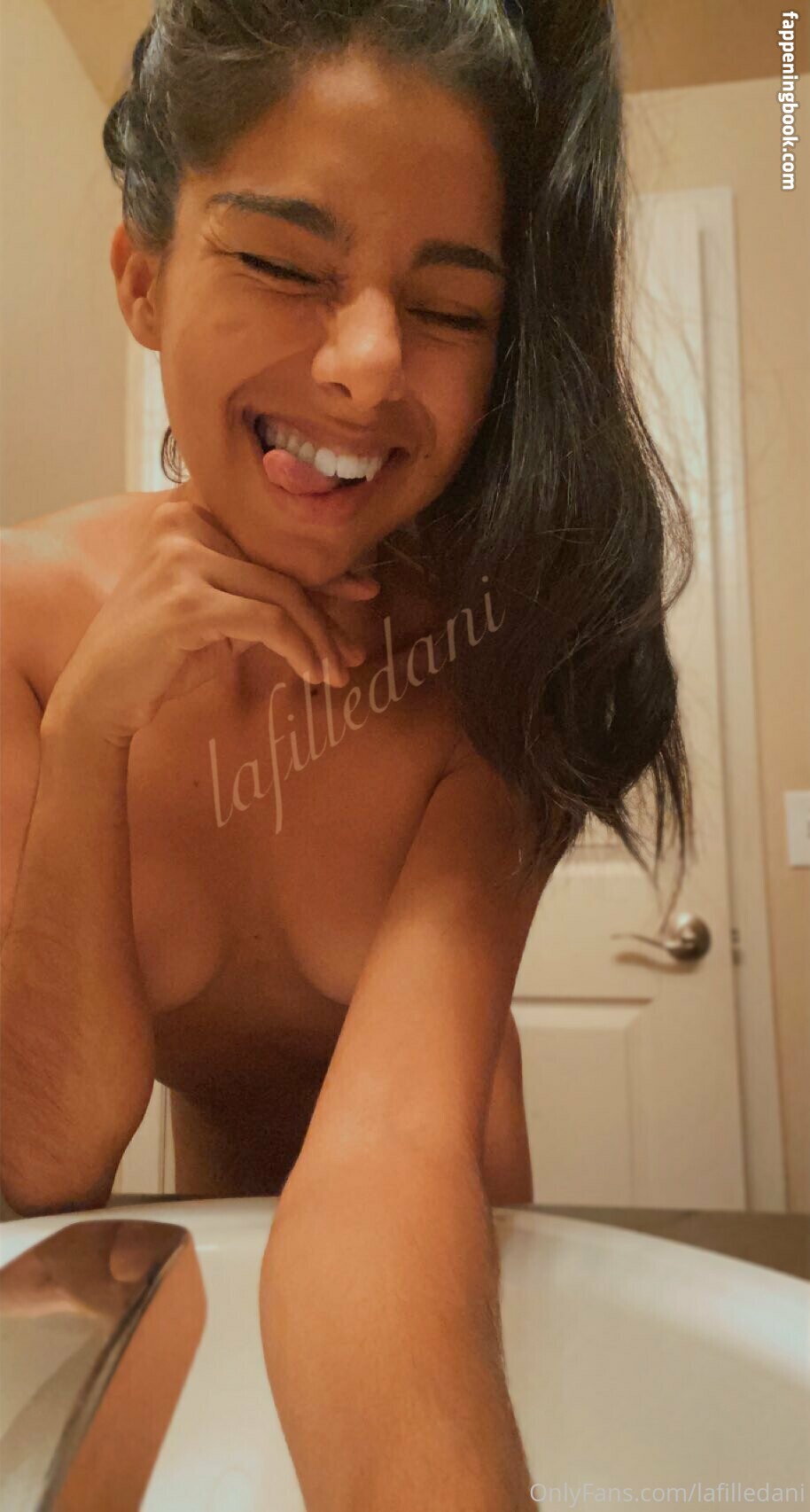 Lafilledani Nude OnlyFans Leaks