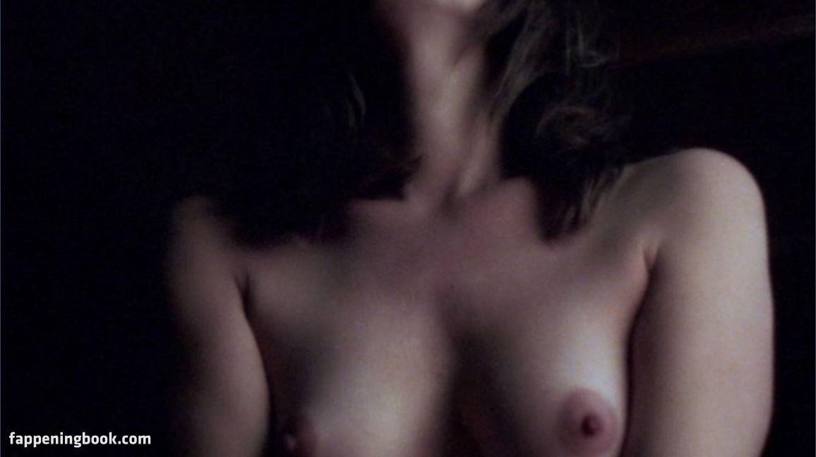 Lara Harris Nude