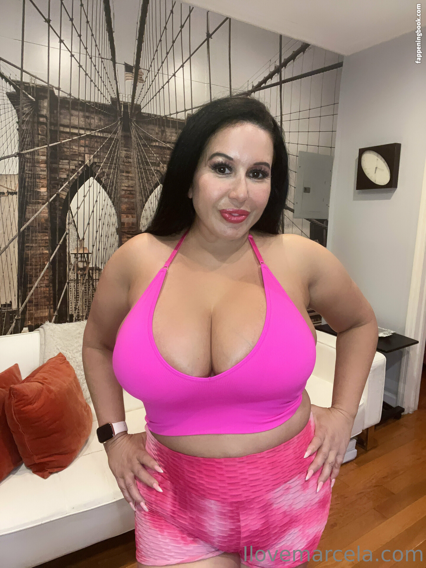 latinamilfnyc Nude OnlyFans Leaks