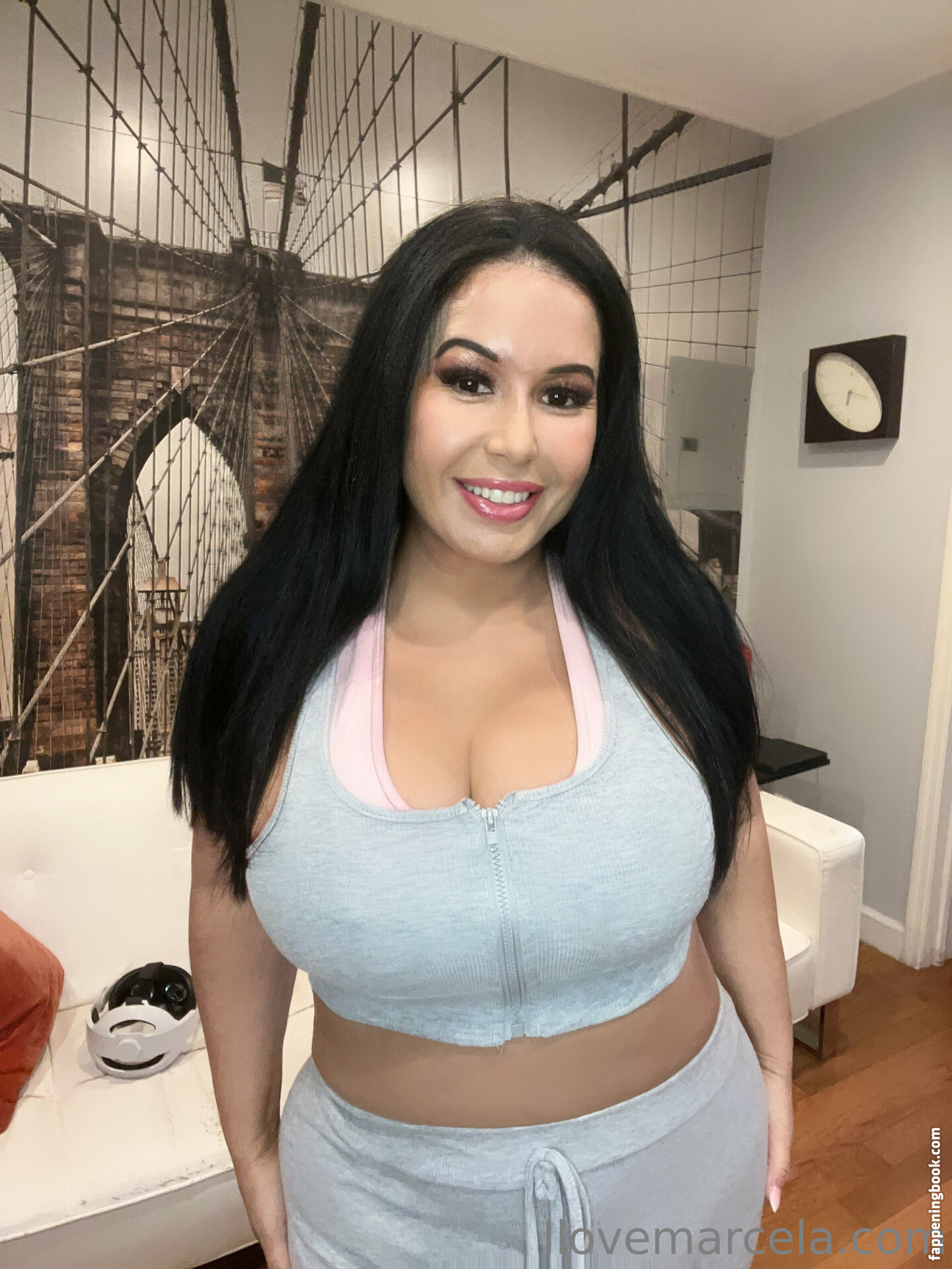 latinamilfnyc Nude OnlyFans Leaks