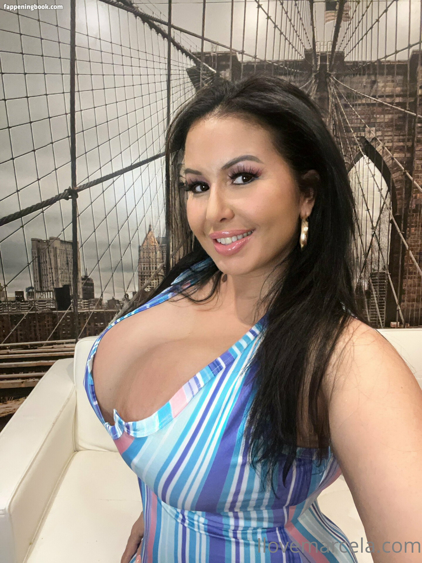 latinamilfnyc Nude OnlyFans Leaks