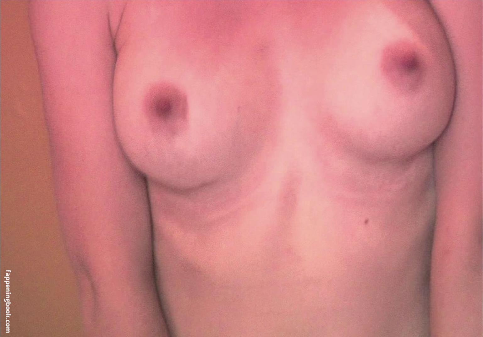 Laura Colquhoun Nude
