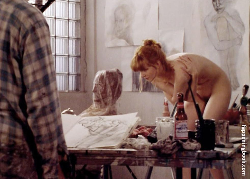Laura Linney Nude