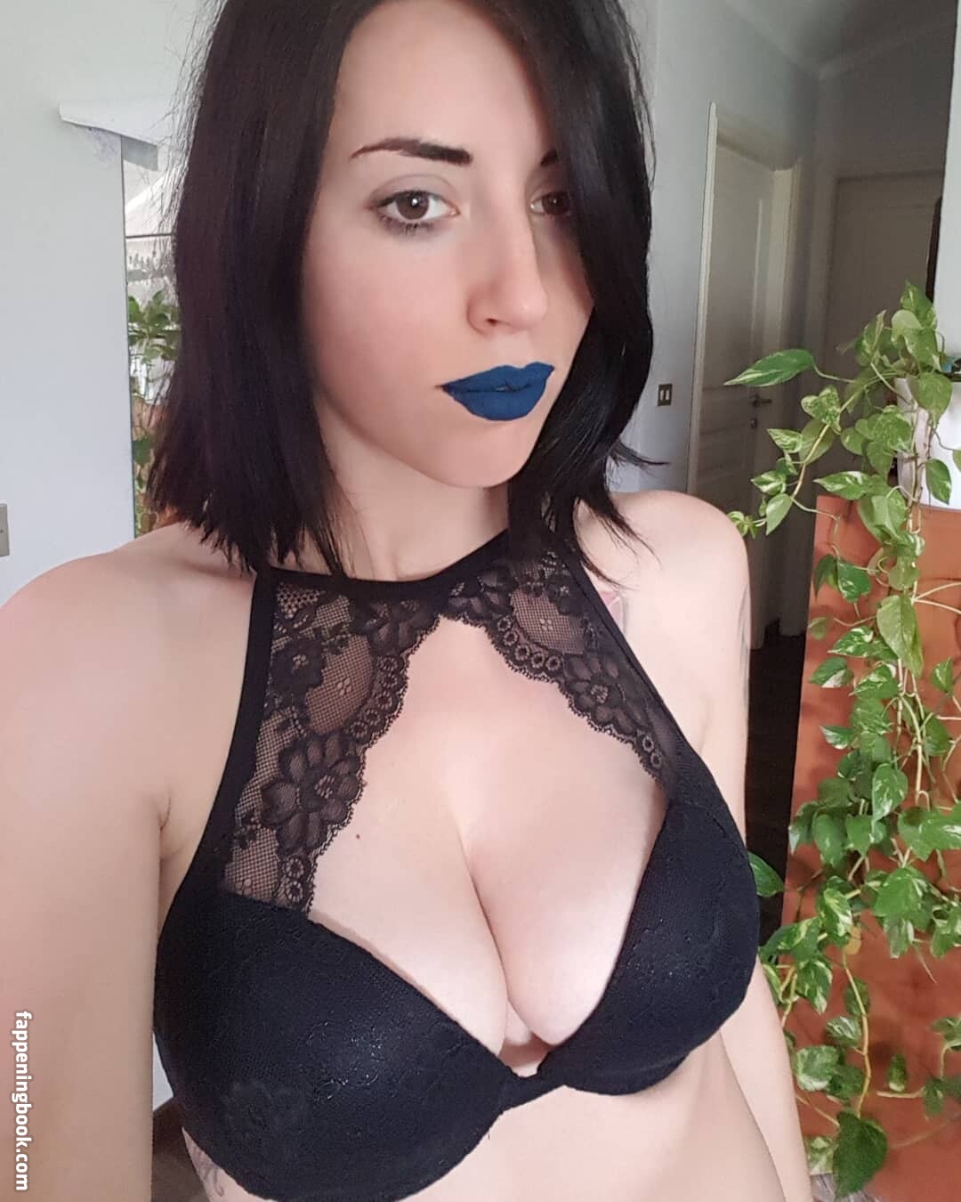 Lauramunay OnlyFans Leaked