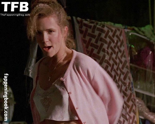 Lea Thompson Fapello Latest Exclusive Leaked Photos