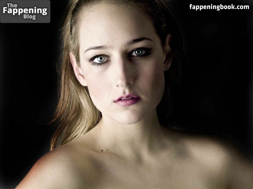 Leelee Sobieski Fapello Latest Exclusive Leaked Photos