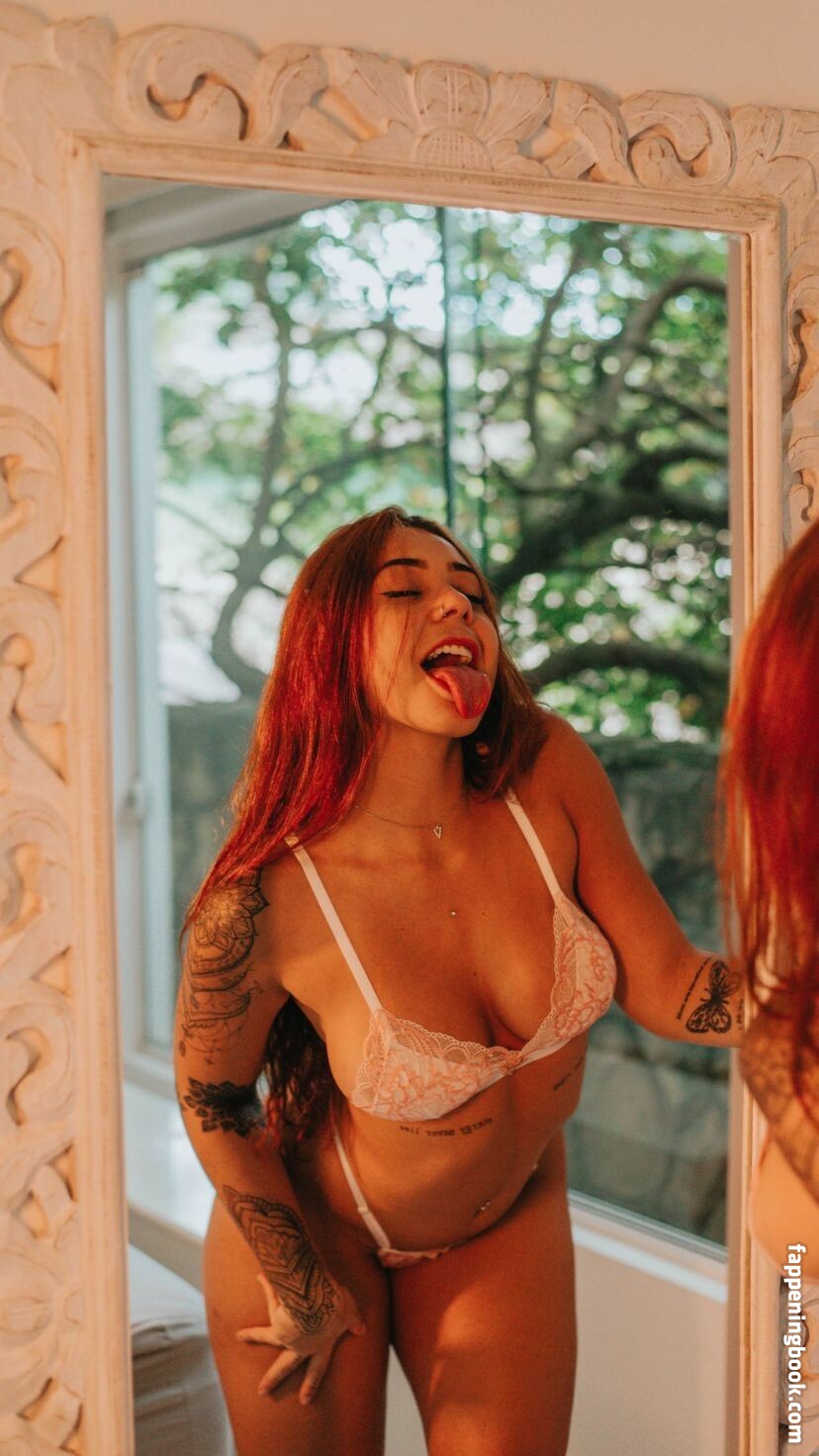 Castrollet's delicate chest