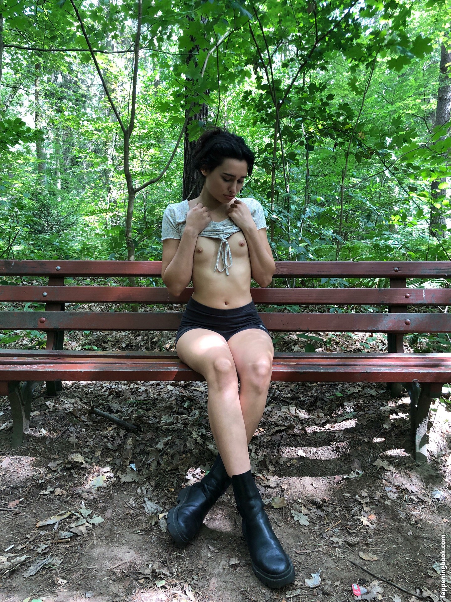 Li-lana Nude OnlyFans Leaks