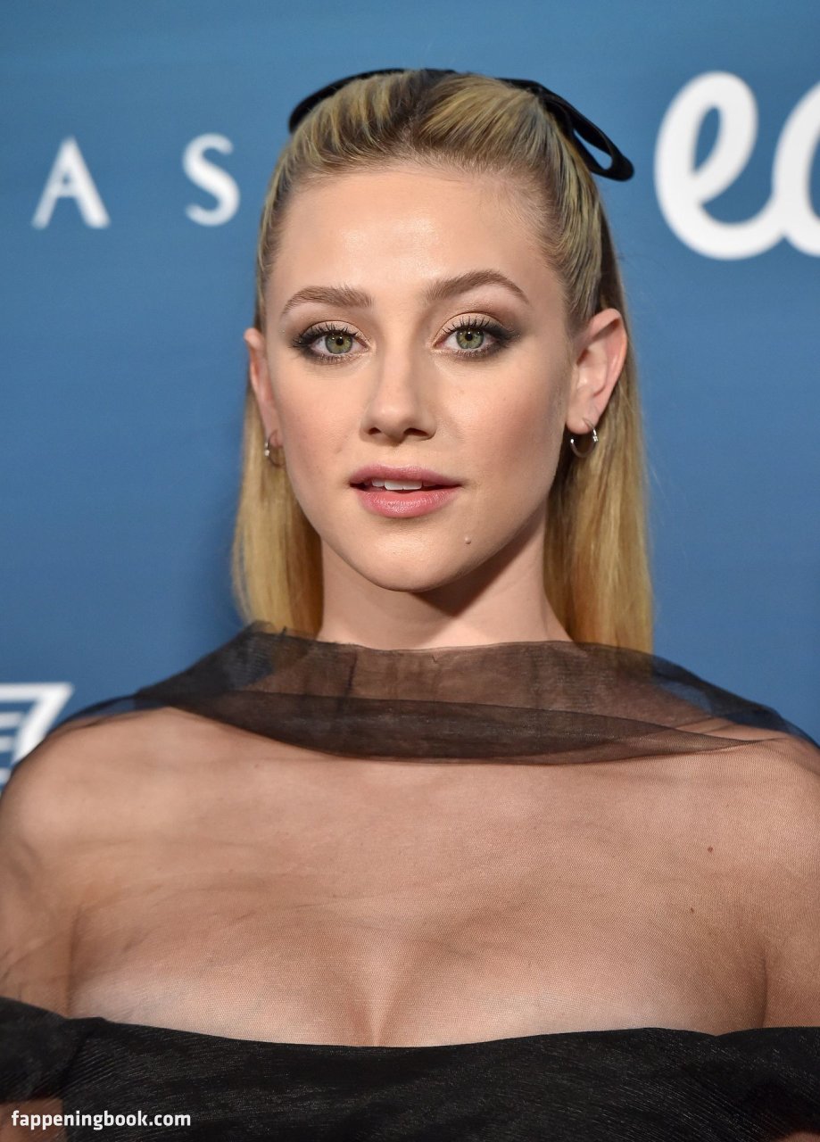 Lili Reinhart Nude