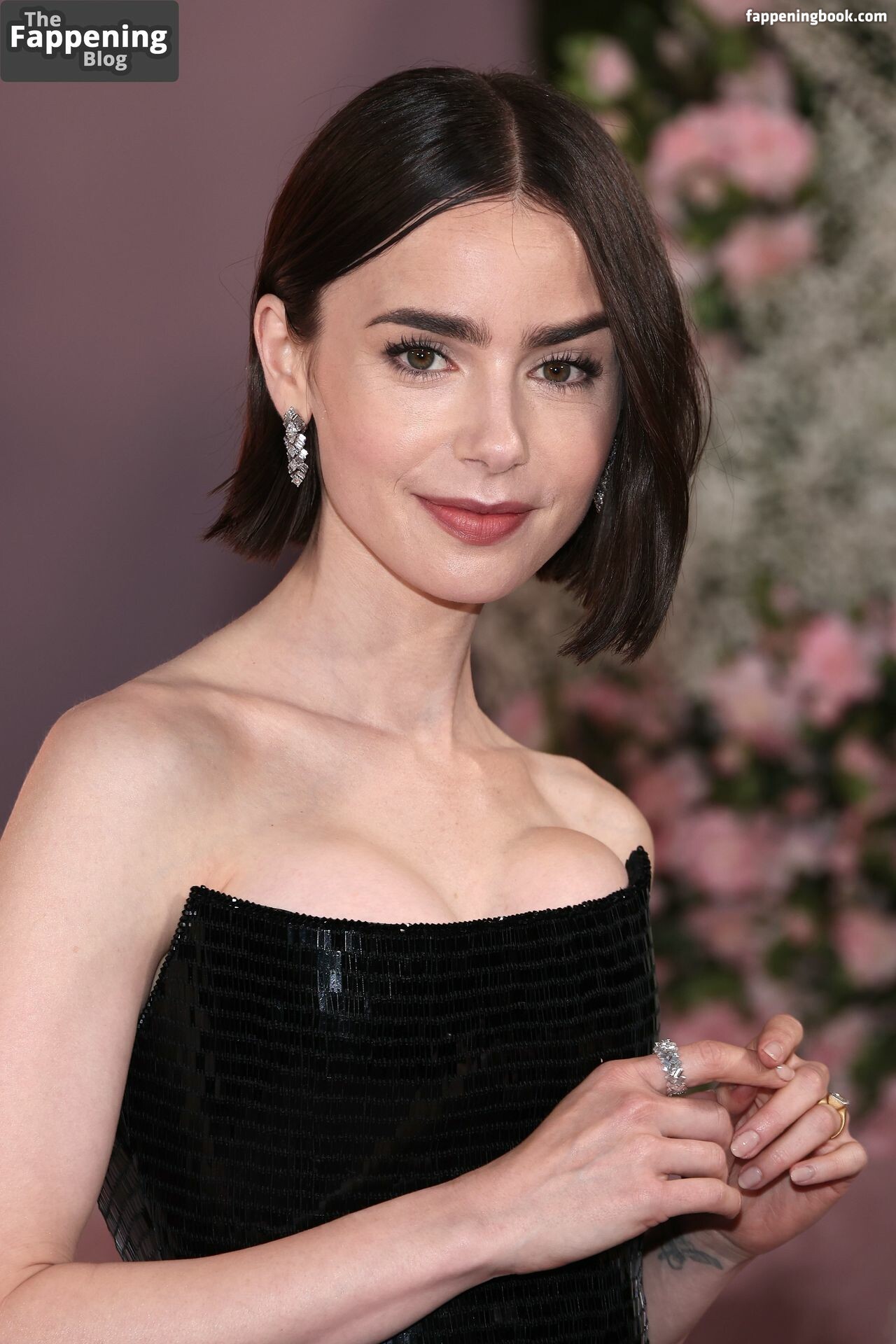 Lily Collins Fapello Latest Exclusive Leaked Photos