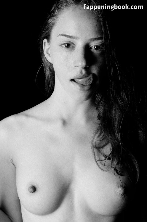 Lily Newmark Nude