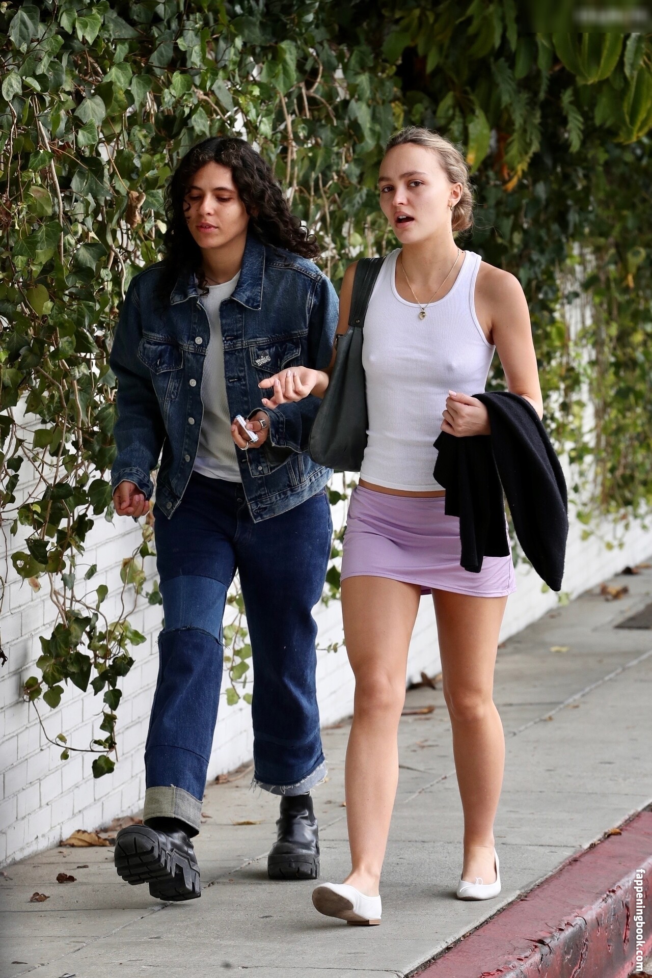 Lily-Rose Depp Fapello Latest Exclusive Leaked Photos