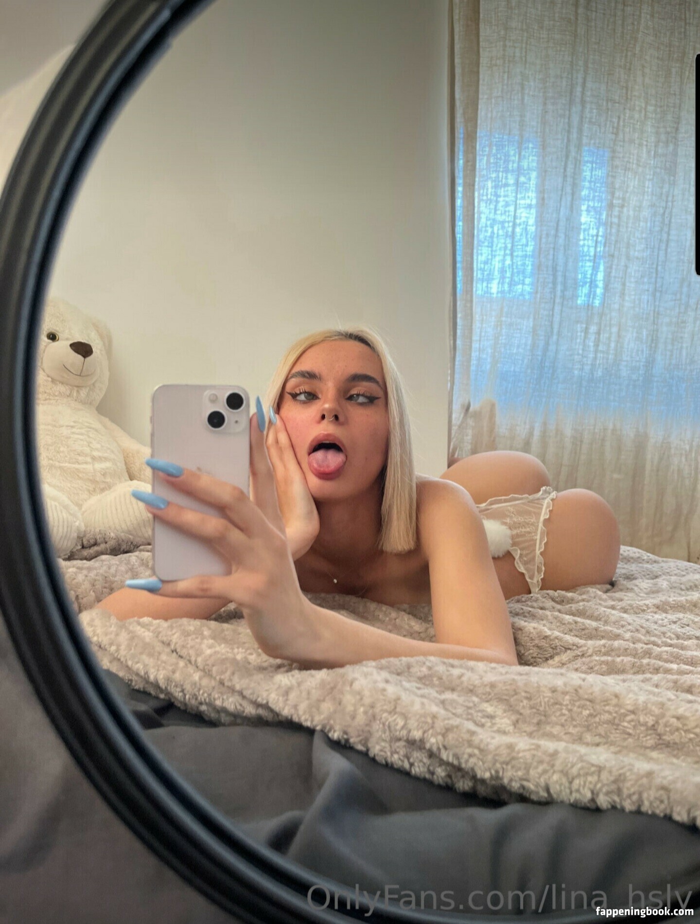 Lina Hsly Nude