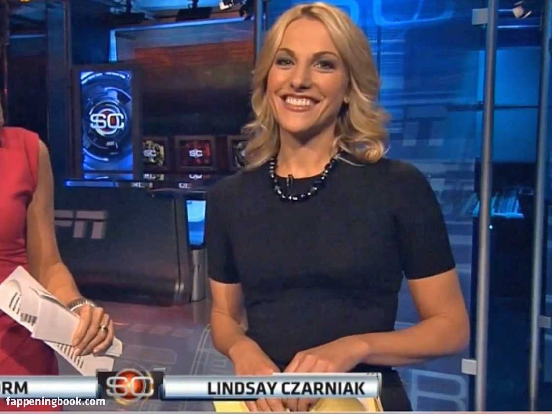 Lindsay Czarniak  nackt