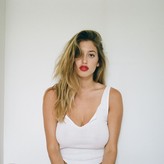  Lindsey nackt Kevitch