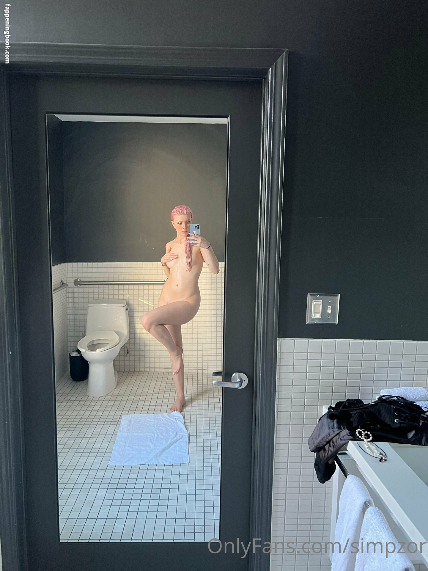 Linzor Nude OnlyFans Leaks