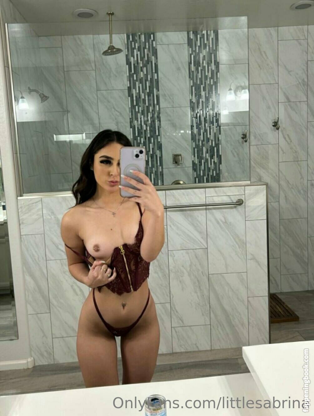 littlesabrina Nude OnlyFans Leaks