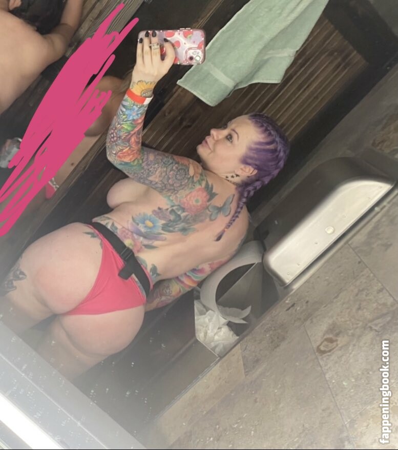 Lizzy Pink Nude OnlyFans Leaks