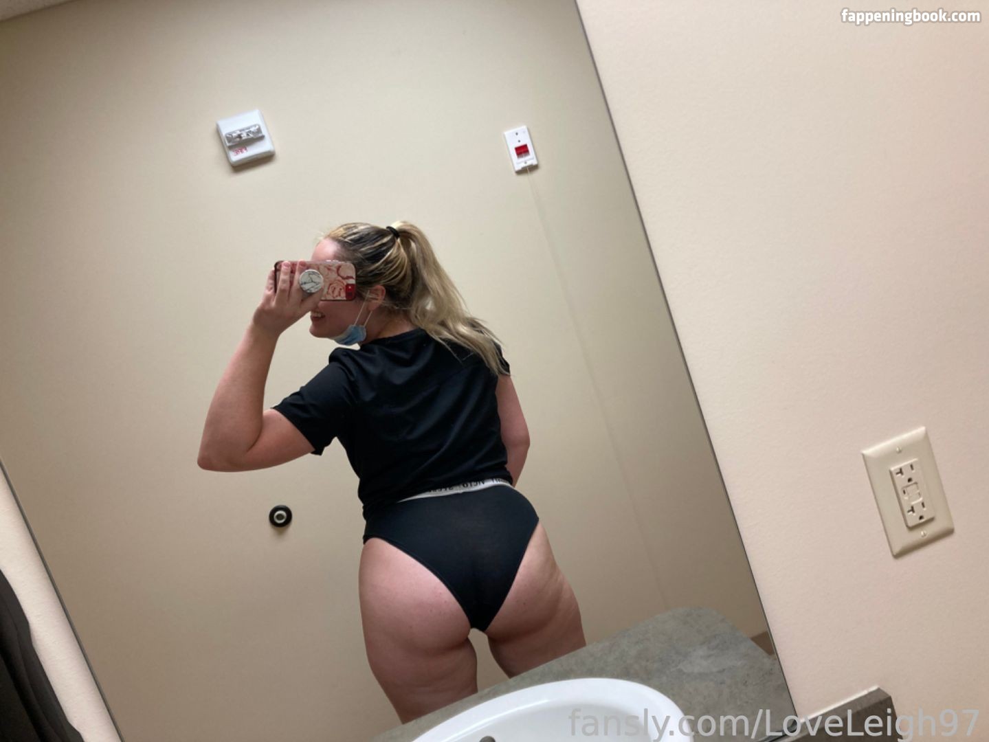 LoveLeigh97 Nude OnlyFans Leaks