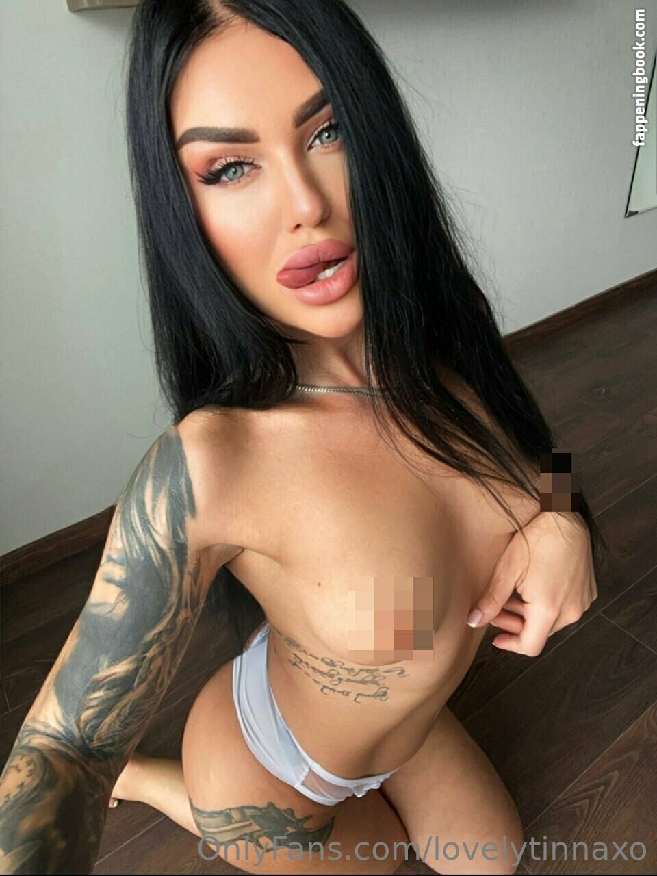 lovelytinnaxo Nude OnlyFans Leaks