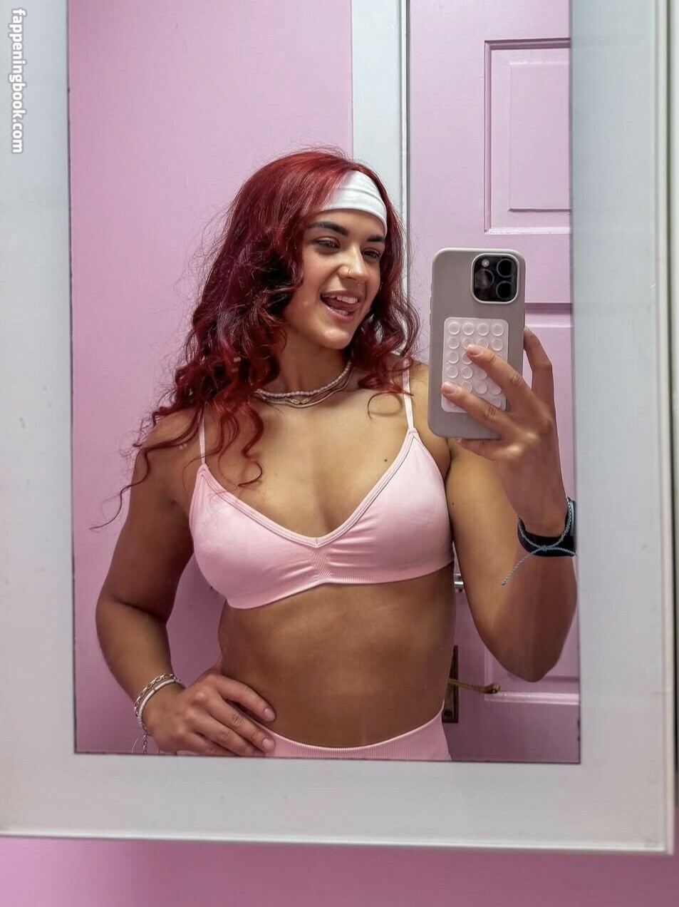 Lucieliftss Nude