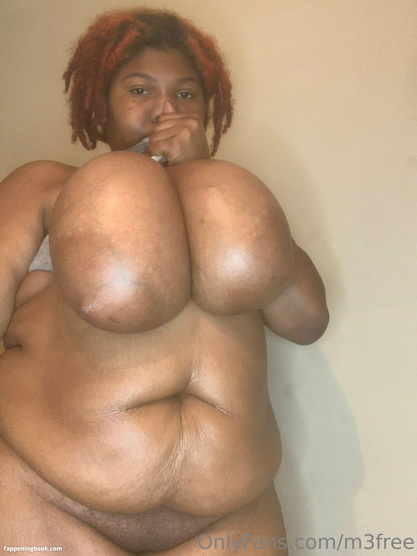 m3free Nude OnlyFans Leaks