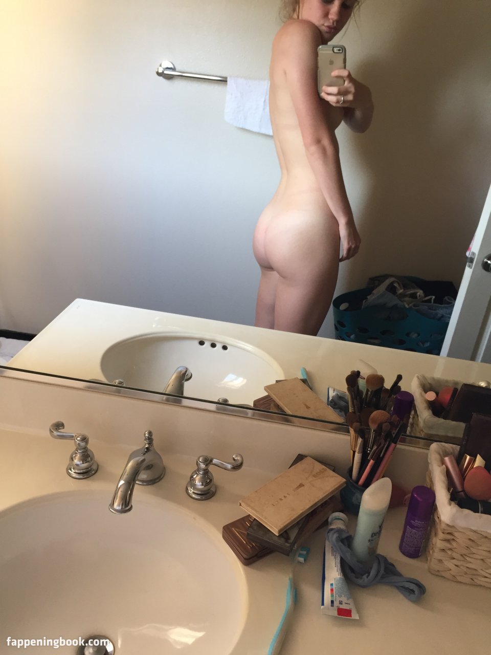 Madison Pettis Nude
