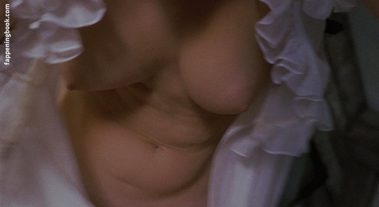 Madeleine Collinson Nude