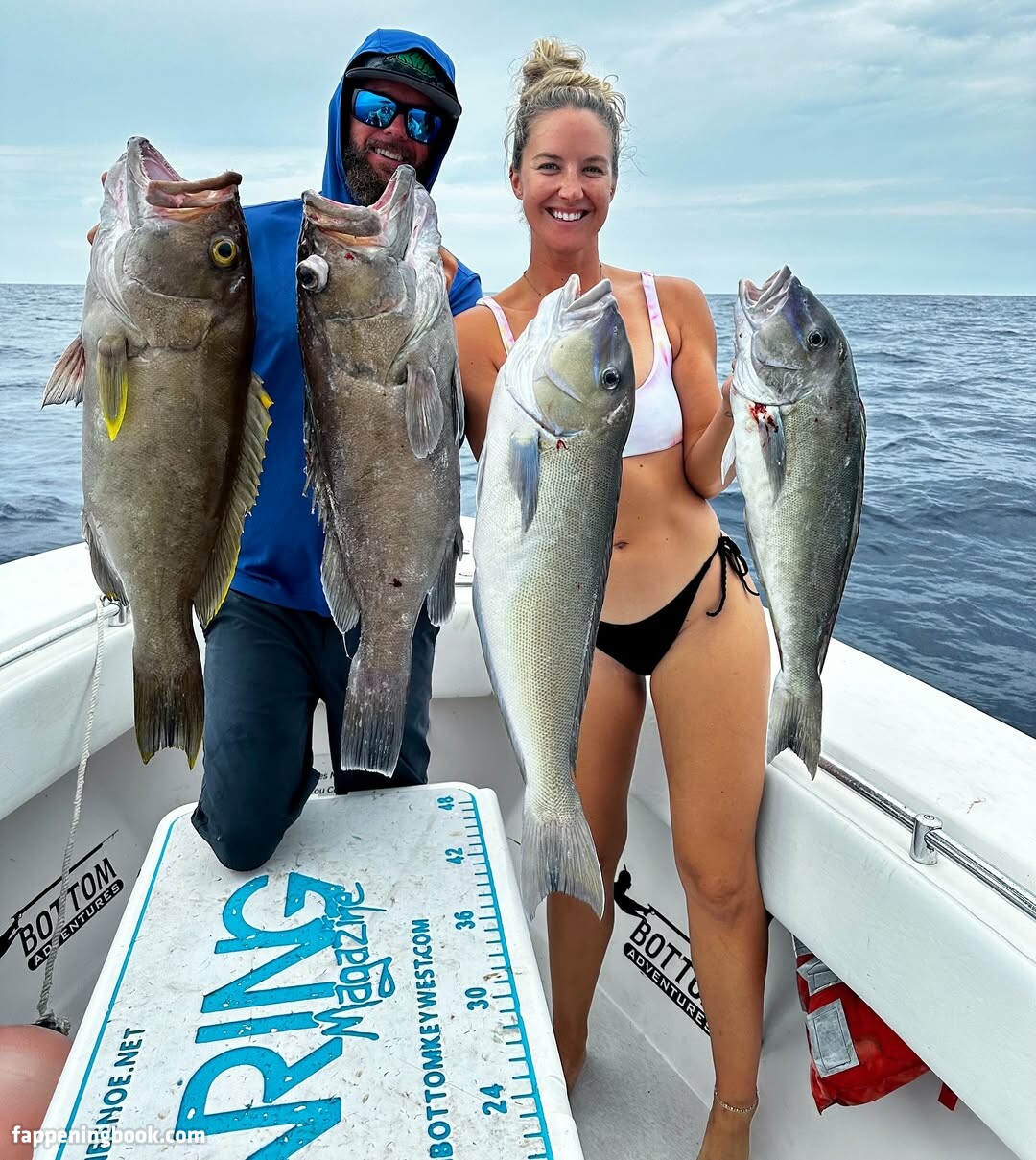 madeleinenyoung Nude