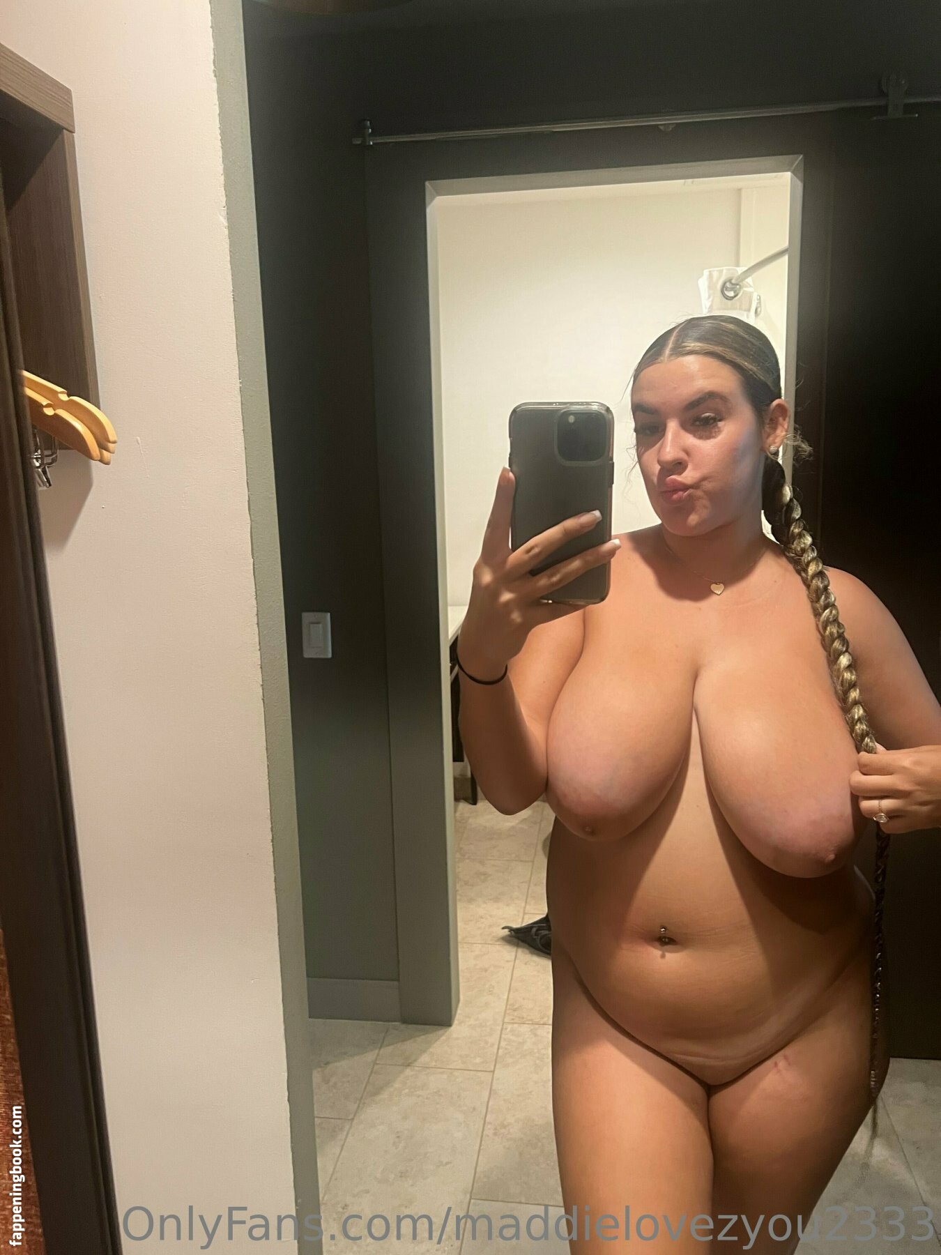 Madison Foster Nude OnlyFans Leaks