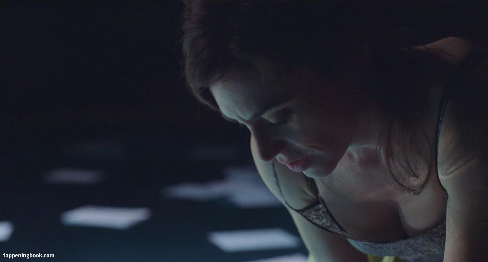 Maggie Siff Nude