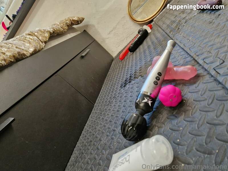 Mamakinone Nude OnlyFans Leaks