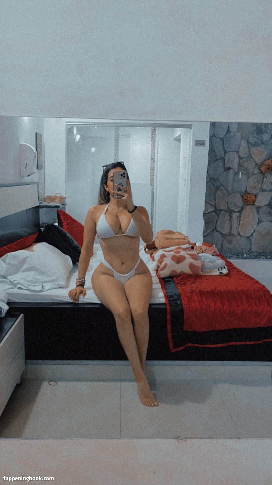 Maria Alejandra Cardenas Nude
