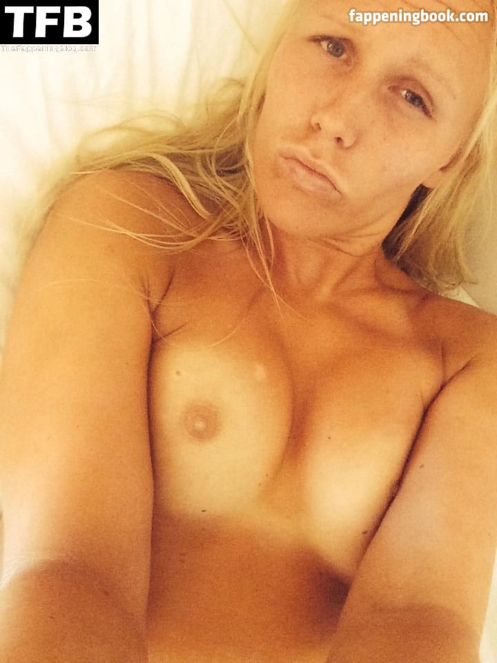 Maria Thorisdottir Nude