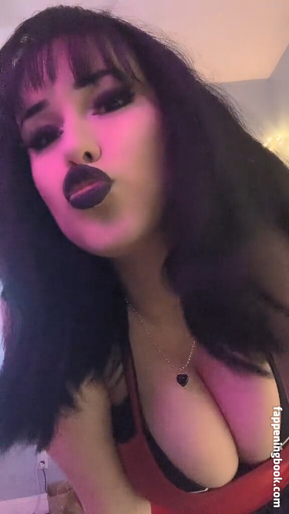 mariana_labruja Nude OnlyFans Leaks