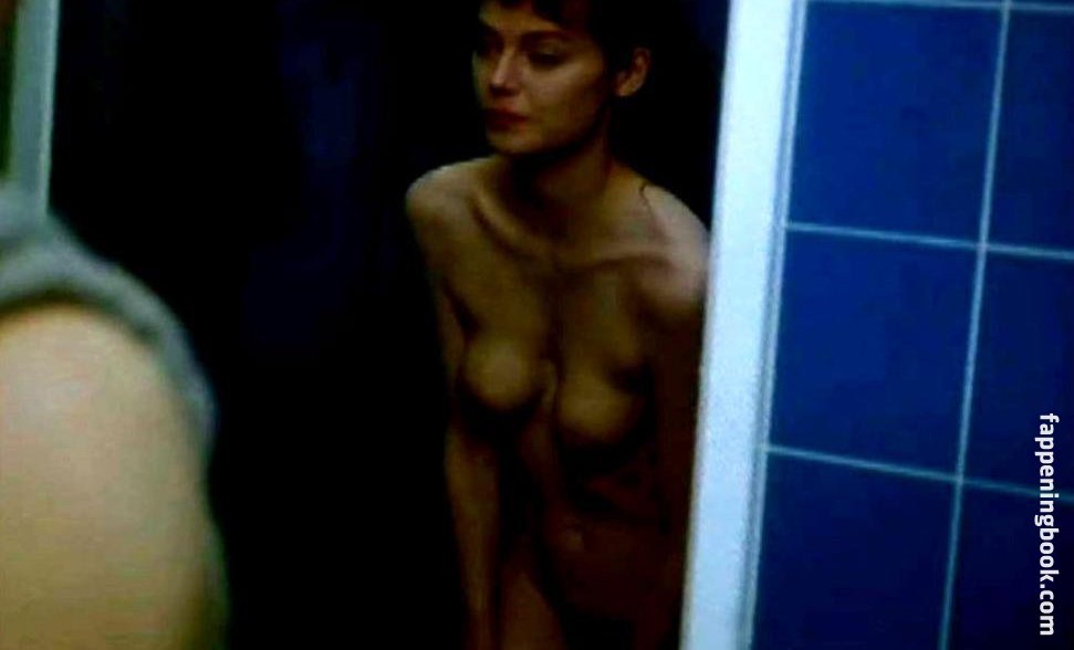 Marianne Denicourt Nude