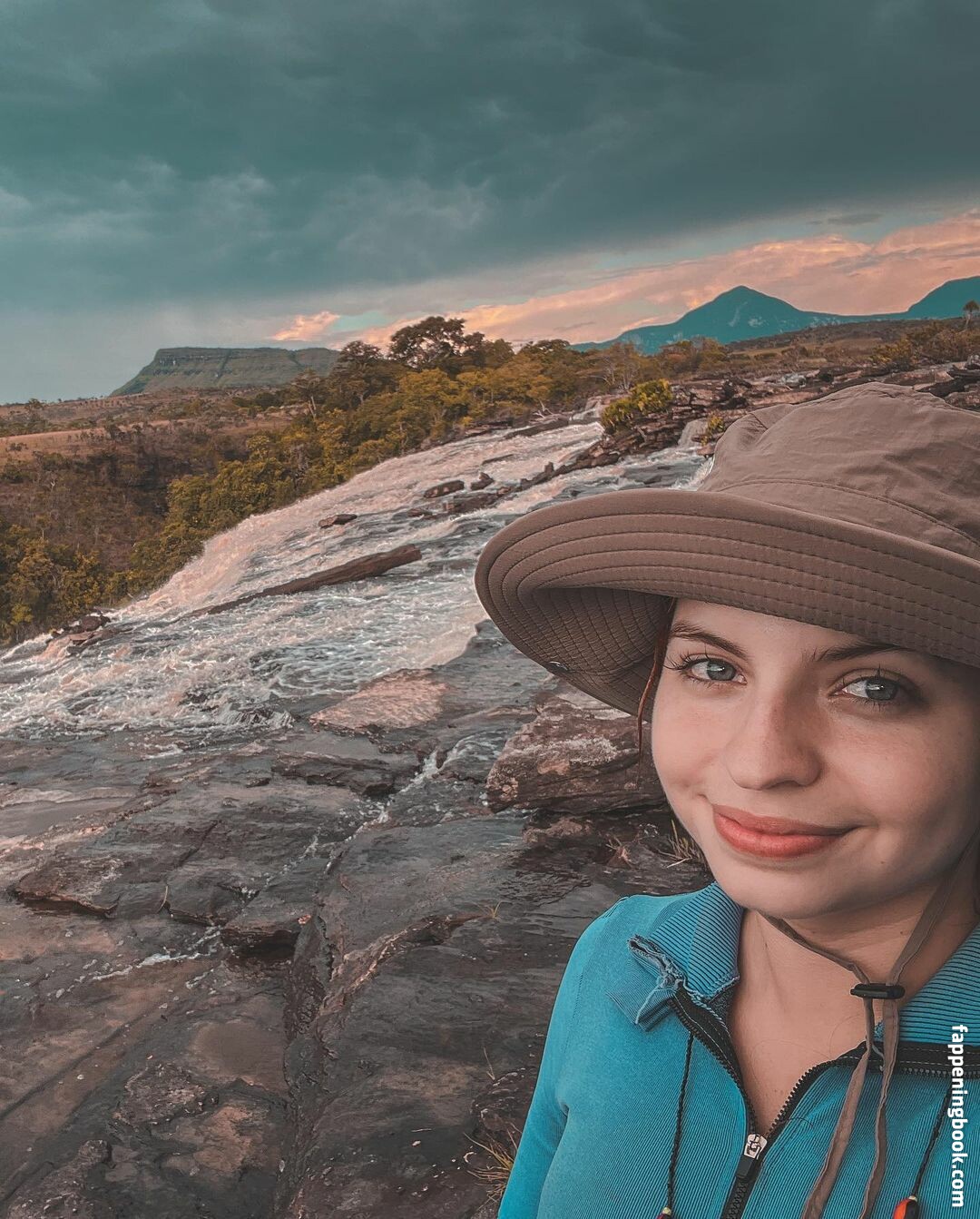 Marianyyaa / marianyyaa_1 Nude, OnlyFans Leaks, Fappening - FappeningBook