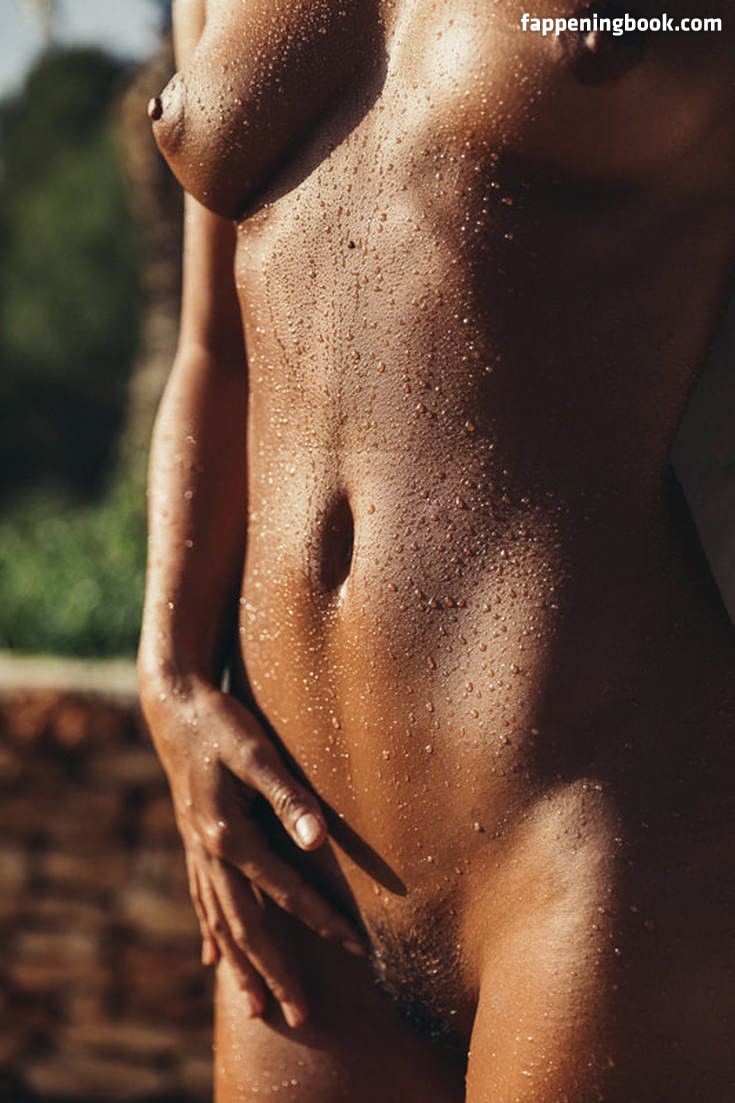 Marisa Papen Nude