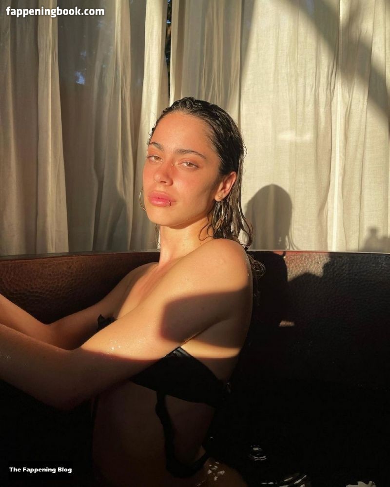 Martina Stoessel Nude