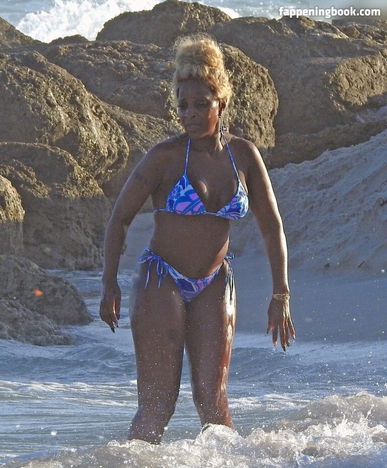 Mary J. Blige Fapello Latest Exclusive Leaked Photos