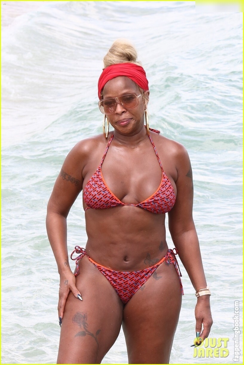 Mary J. Blige Fapello Latest Exclusive Leaked Photos