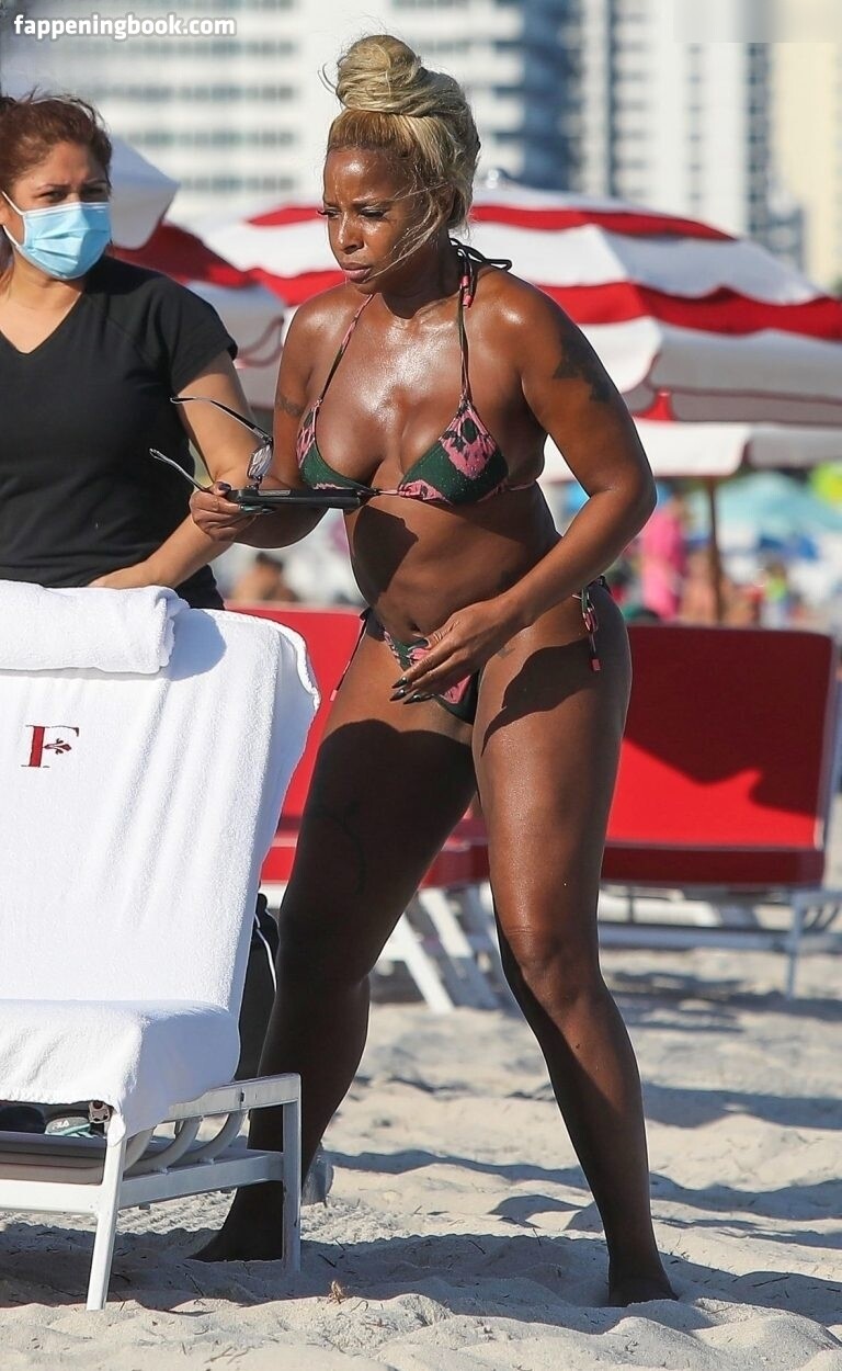 Mary J. Blige Fapello Latest Exclusive Leaked Photos