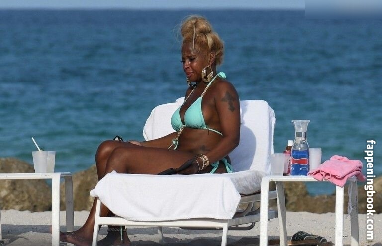 Mary J. Blige Fapello Latest Exclusive Leaked Photos