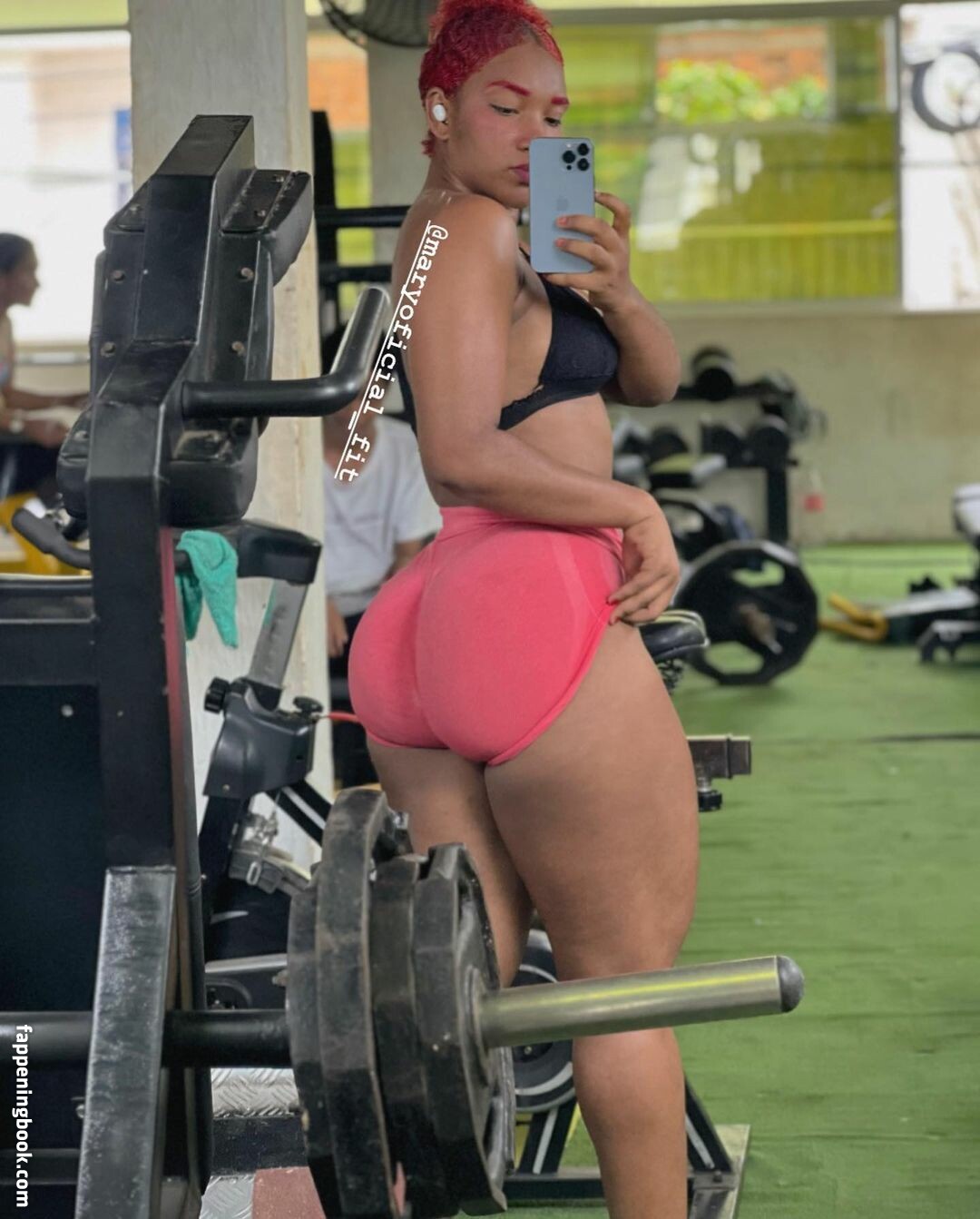 maryoficial_fit Nude